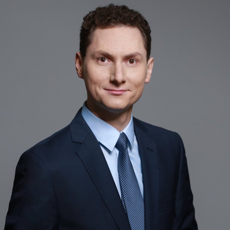 Piotr Soboń, założyciel PismoOdRęki.pl